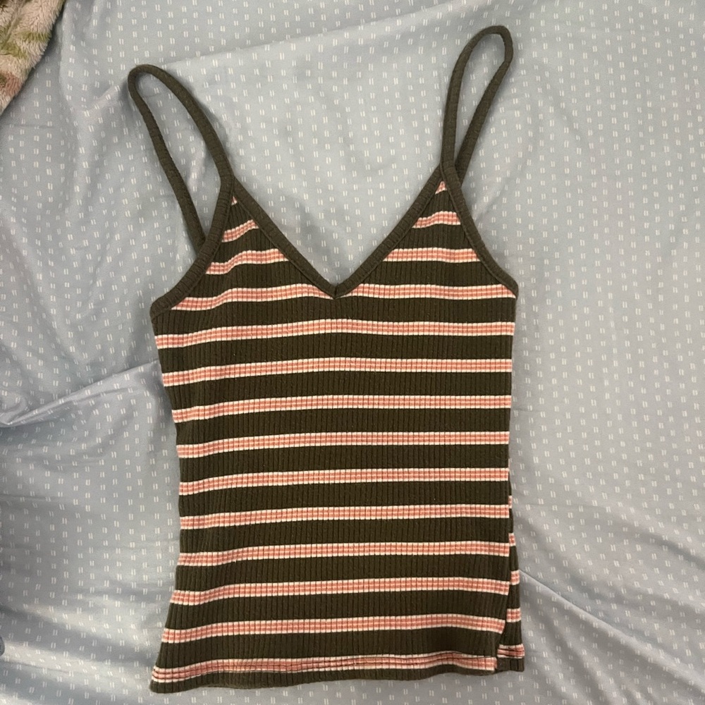 cropped ripped crop top
